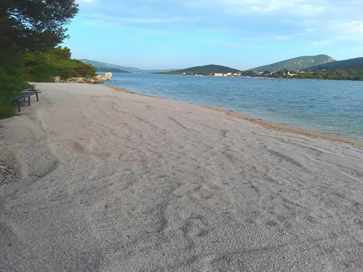 Holiday Home By The Sea - Nina & Kate Ston Εξωτερικό φωτογραφία